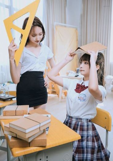 制服一区第一页_超清电影完整版