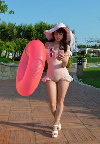 美女视频免费都是黄的欧美_BD韩语在线视频播放