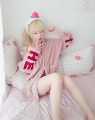 欧美比基尼美女写真_蓝光完整版观看